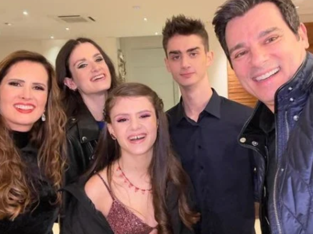 Celso Portiolli e sua família (Foto Reprodução Instagram)