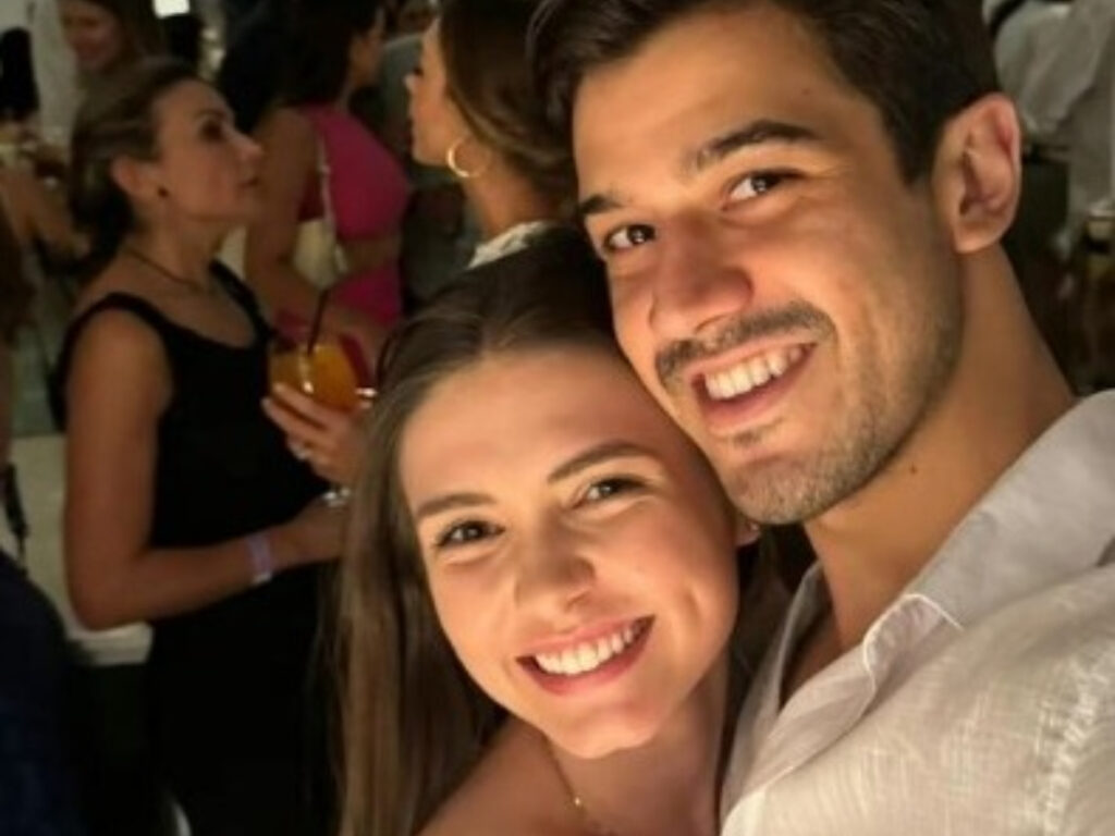 Mulher expõe que namorado tem uma ‘substituta inusitada’ e choca a web