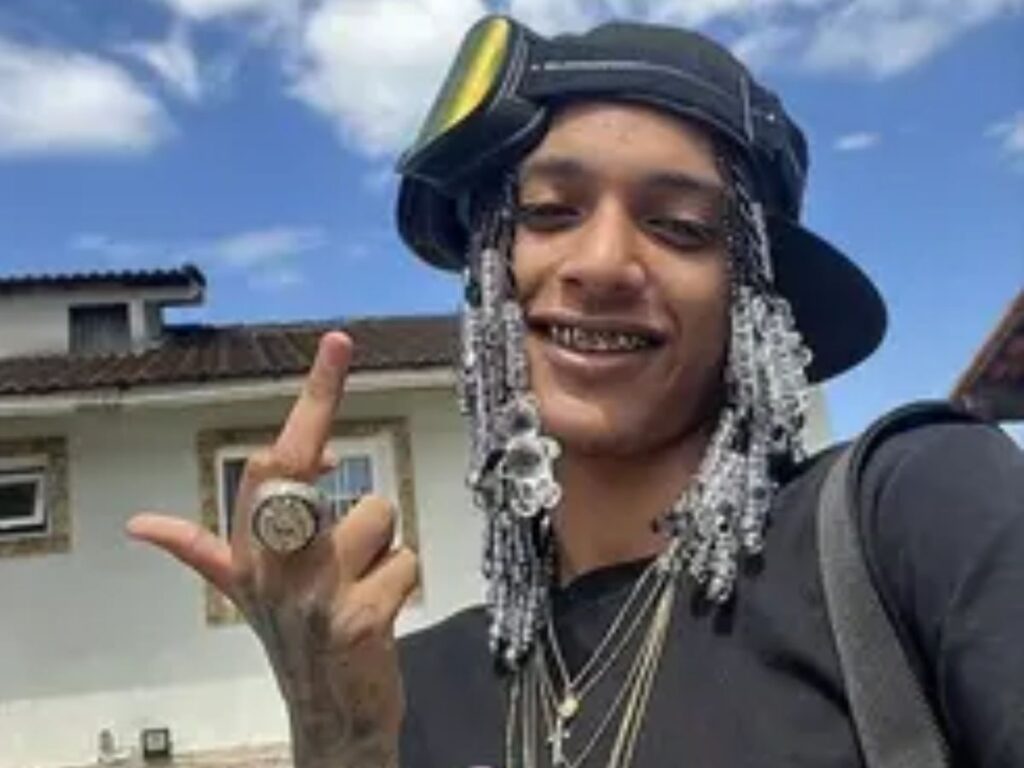 VEJA VÍDEO: Oruam chora e se desespera ao ter casa invadida pela polícia: ‘Me ajuda’