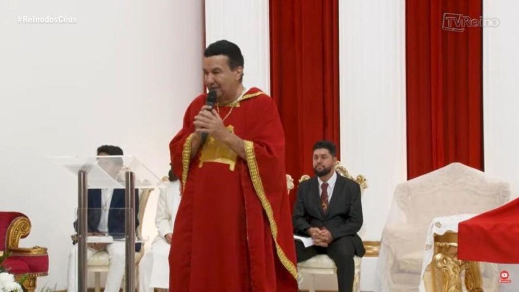 O pastor apóstolo Adelino de Carvalho