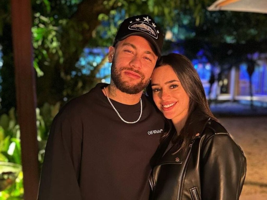 Descubra os jogadores de futebol que já traíram mulheres