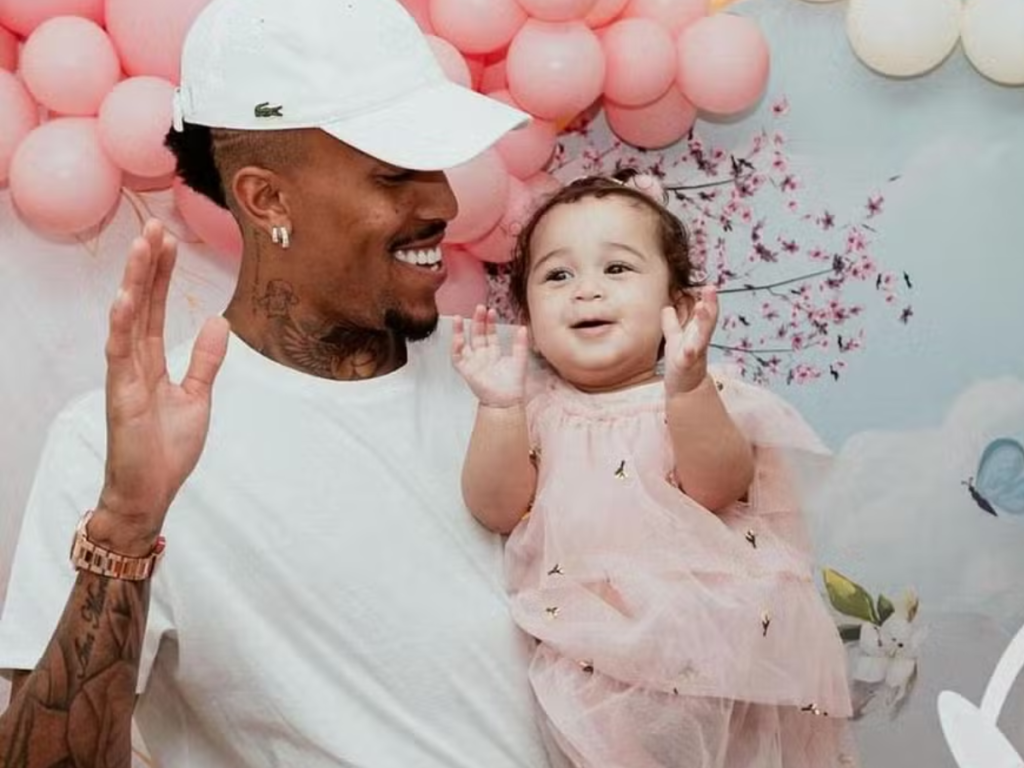 Éder Militão parabeniza filha com Karoline Lima