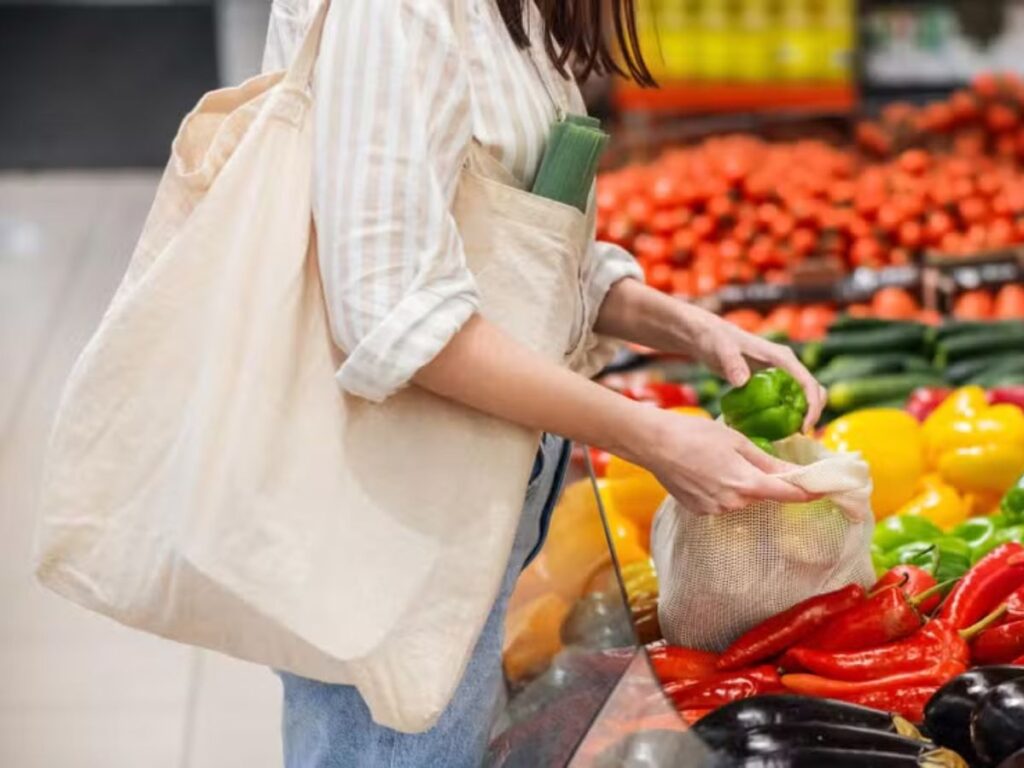 Saiba por que alta do dólar deve impactar consumo das famílias no 2º semestre