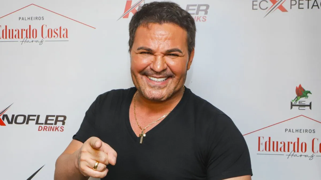 Entenda por que Eduardo Costa fica de cinco a dez minutos parado no show