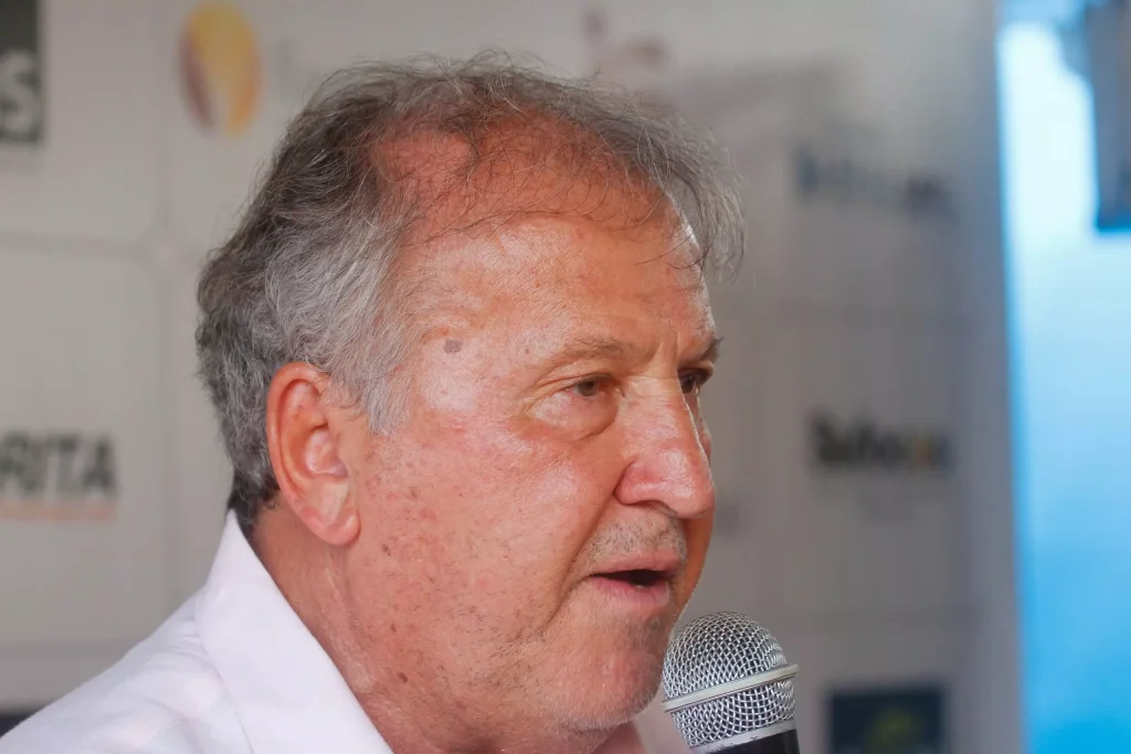 Zico é furtado em Paris e tem prejuízo milionário