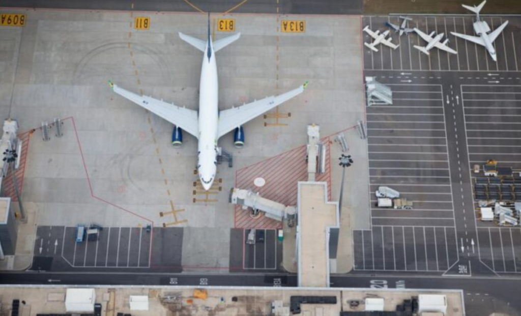 Avião Cargueiro Faz Pouso De Emergência Em Campinas (foto Reprodução Internet)