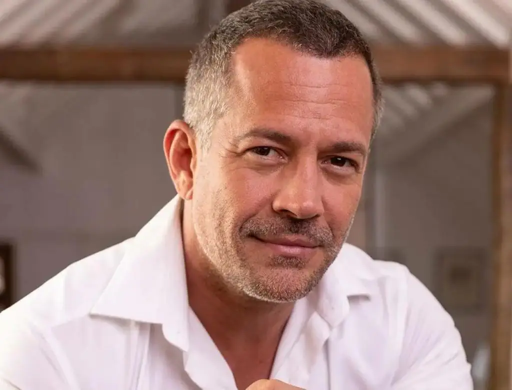 Malvino Salvador (4)
