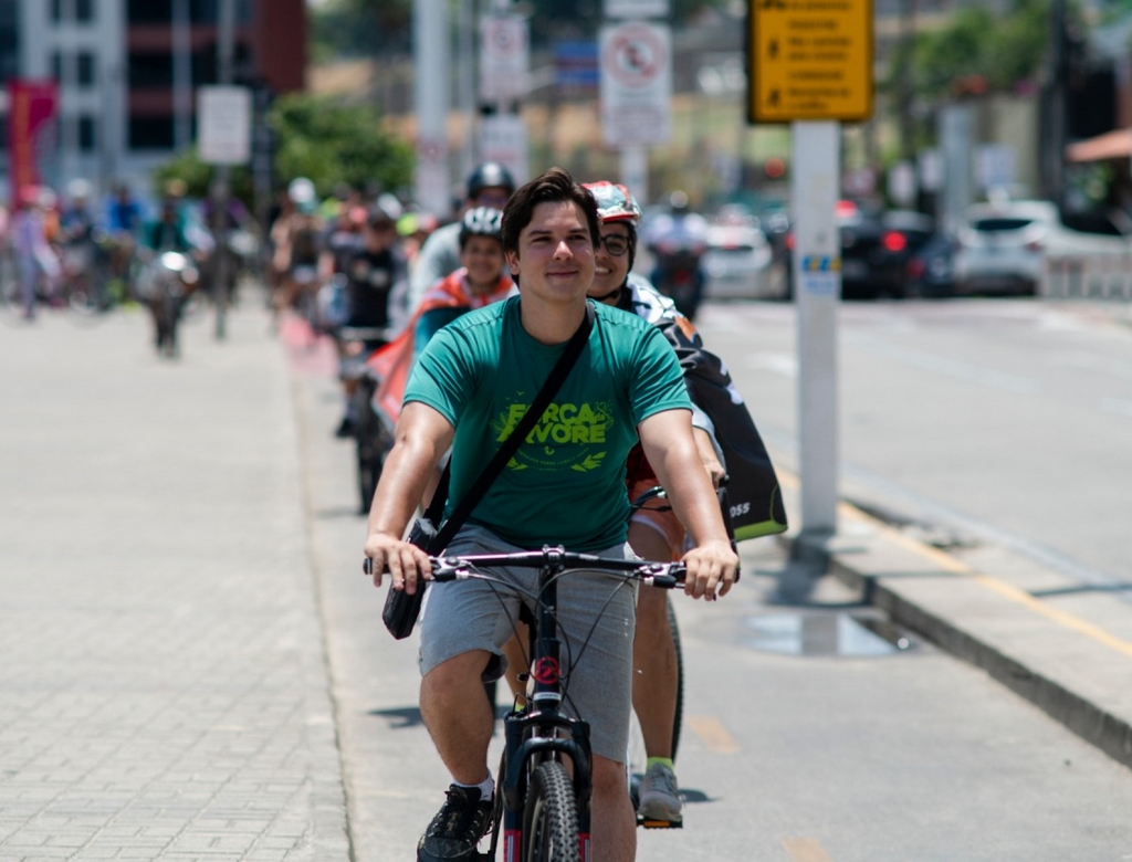 Gabriel Aguiar faz campanha sustentável