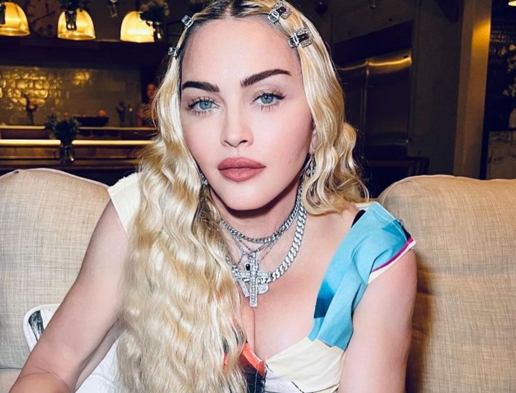 Madonna Dest1665432056(1)