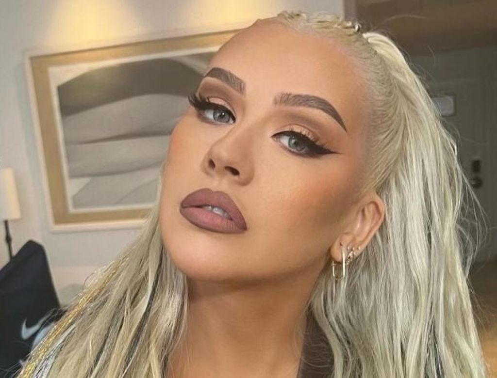 Xtina2.jpg(1)
