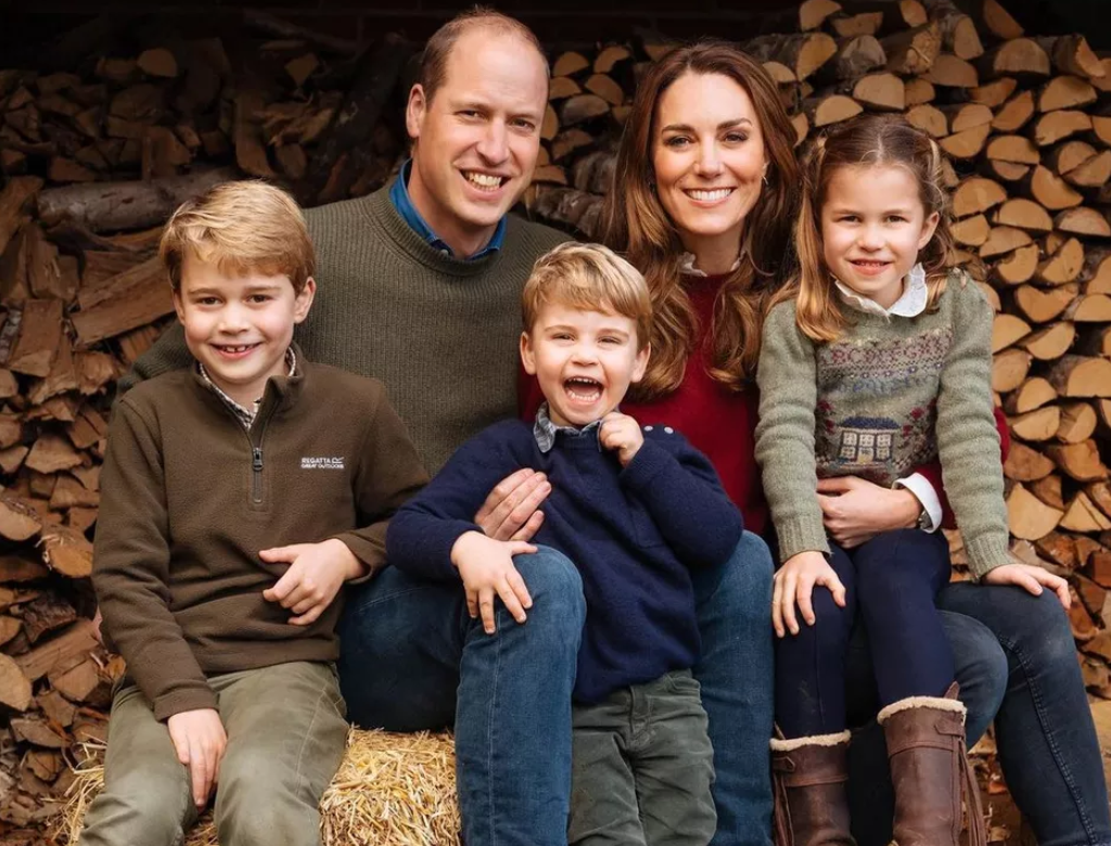 Príncipe William E Família (foto Reprodução Redes Sociais)