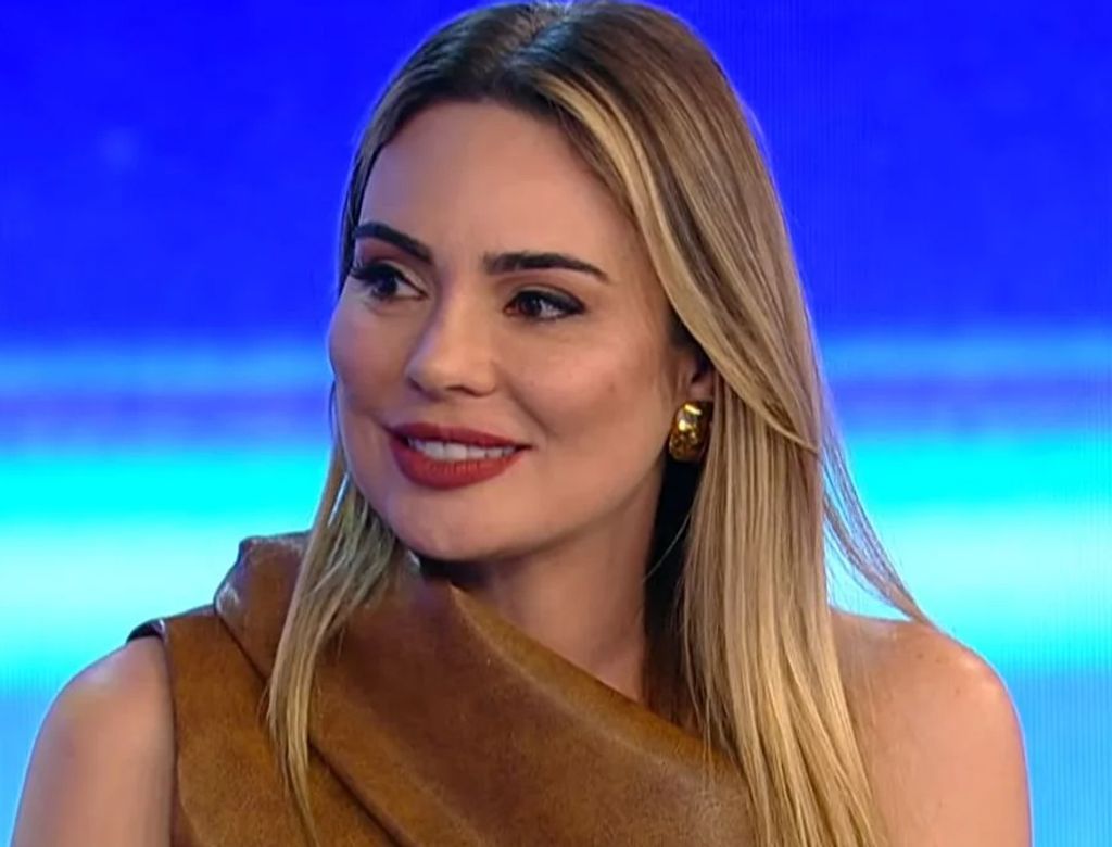 Rachel Sheherazade Sbt(1)