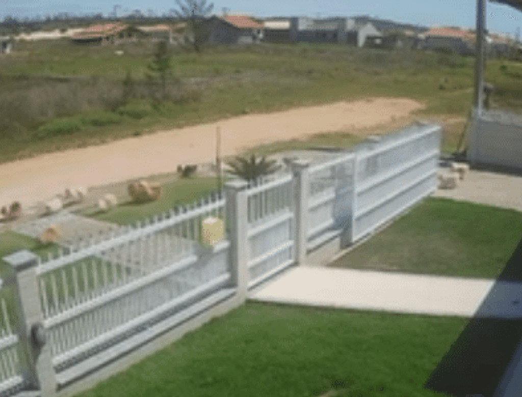 Portao Abre Sozinho E Grupo De Lulus Da Pomerania Foge Em Sc Veja Video 1735591995160 V2 615x300(1)