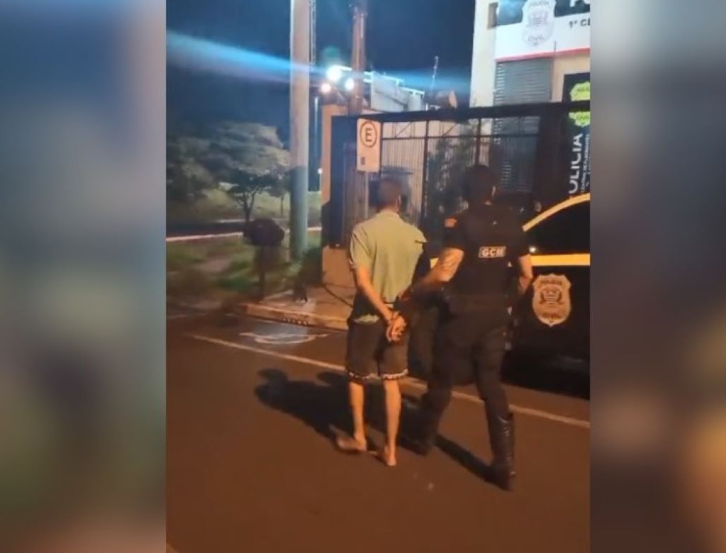 Homem Preso (foto Reprodução Redes Sociais)