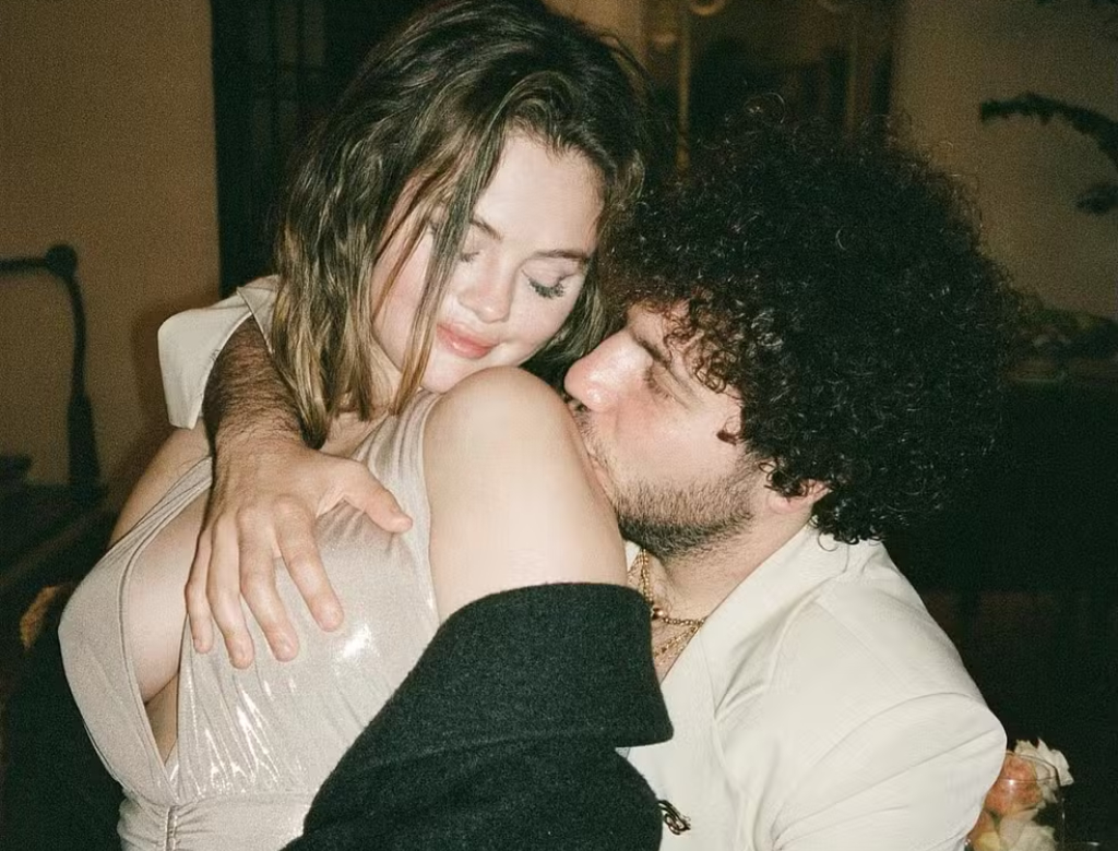 Benny Blanco revela rituais de banho e choca Selena Gomez