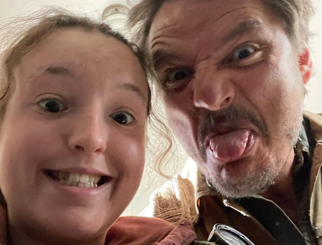 Bella Ramsey e Pedro Pascal (foto Reprodução Redes Sociais)