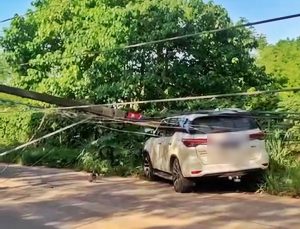 Carro (foto Reprodução Redes Sociais)