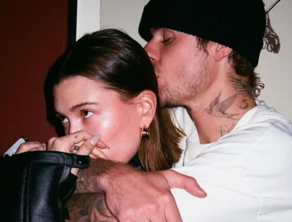 Justin E Hailey Bieber (foto Reprodução Instagram)