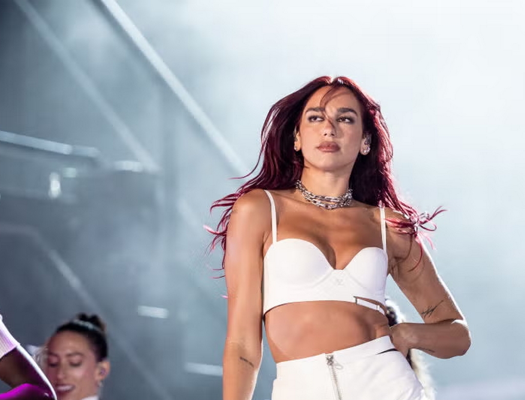 Dua Lipa (foto Reprodução Redes Sociais) 4