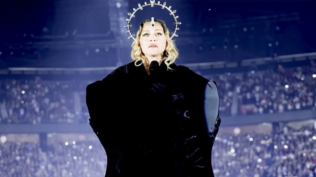 Miniatura Do Vídeo: Madonna The Celebration Tour In Rio (behind The Scenes)