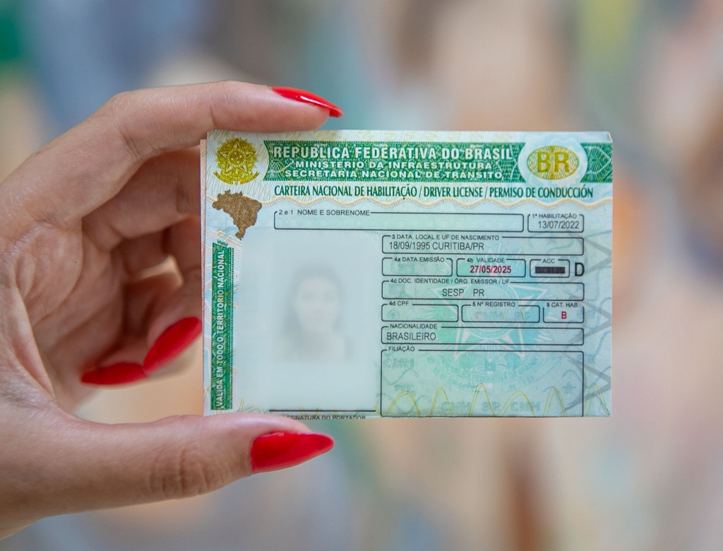 CNH (foto Reprodução Redes Sociais)
