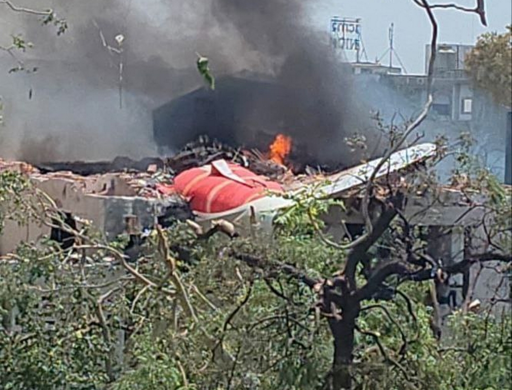 Queda De Avião Na India (foto Reprodução Redes Sociais) 1