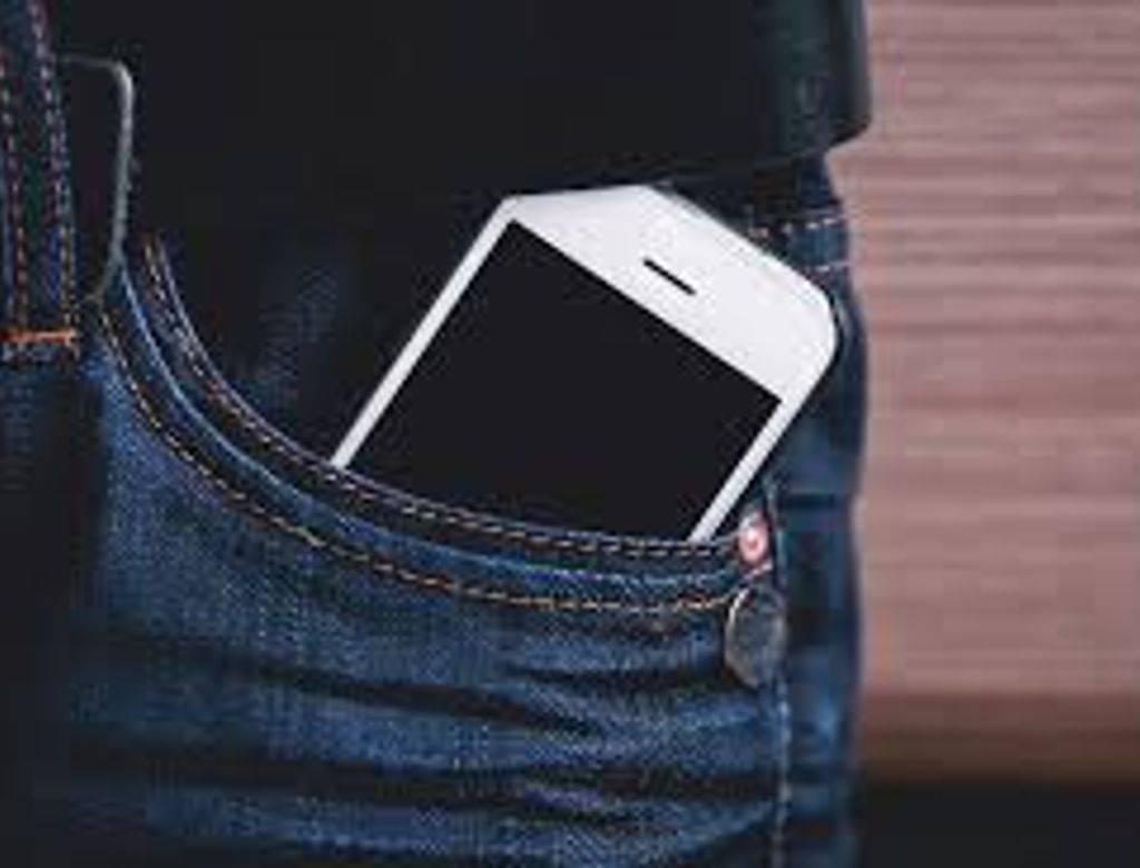 Celular (Reprodução/ Redes sociais)