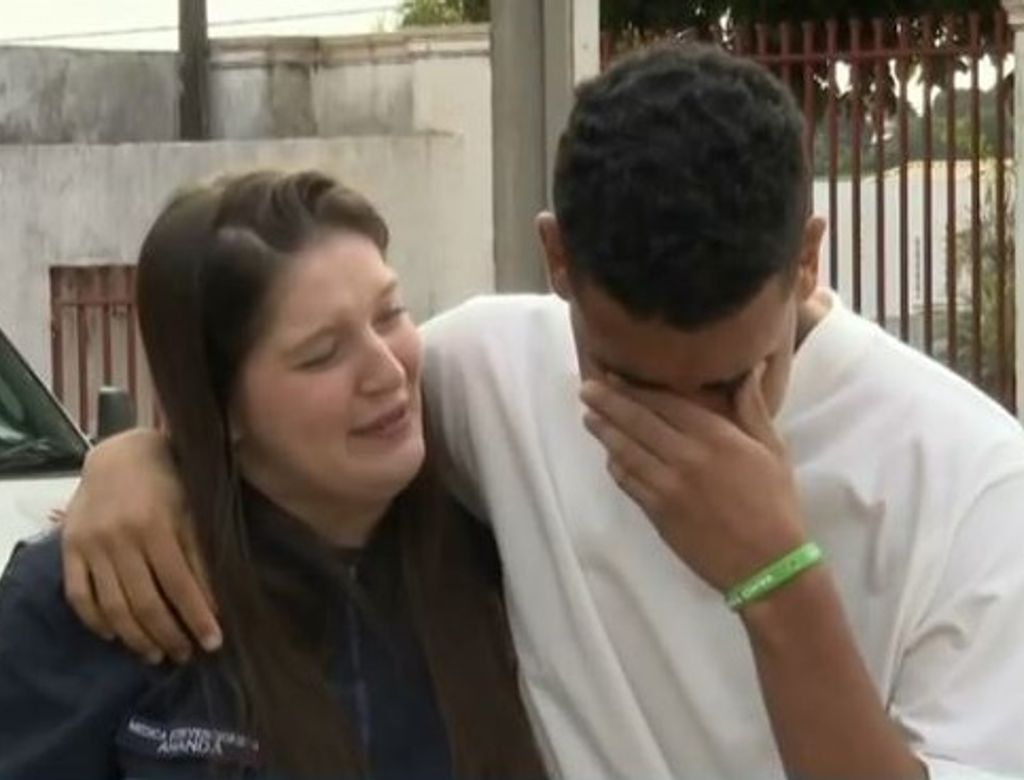 Adolescente fica 10 minutos com o coração parado e ‘ressuscita’ sem sequela; Veja vídeo!