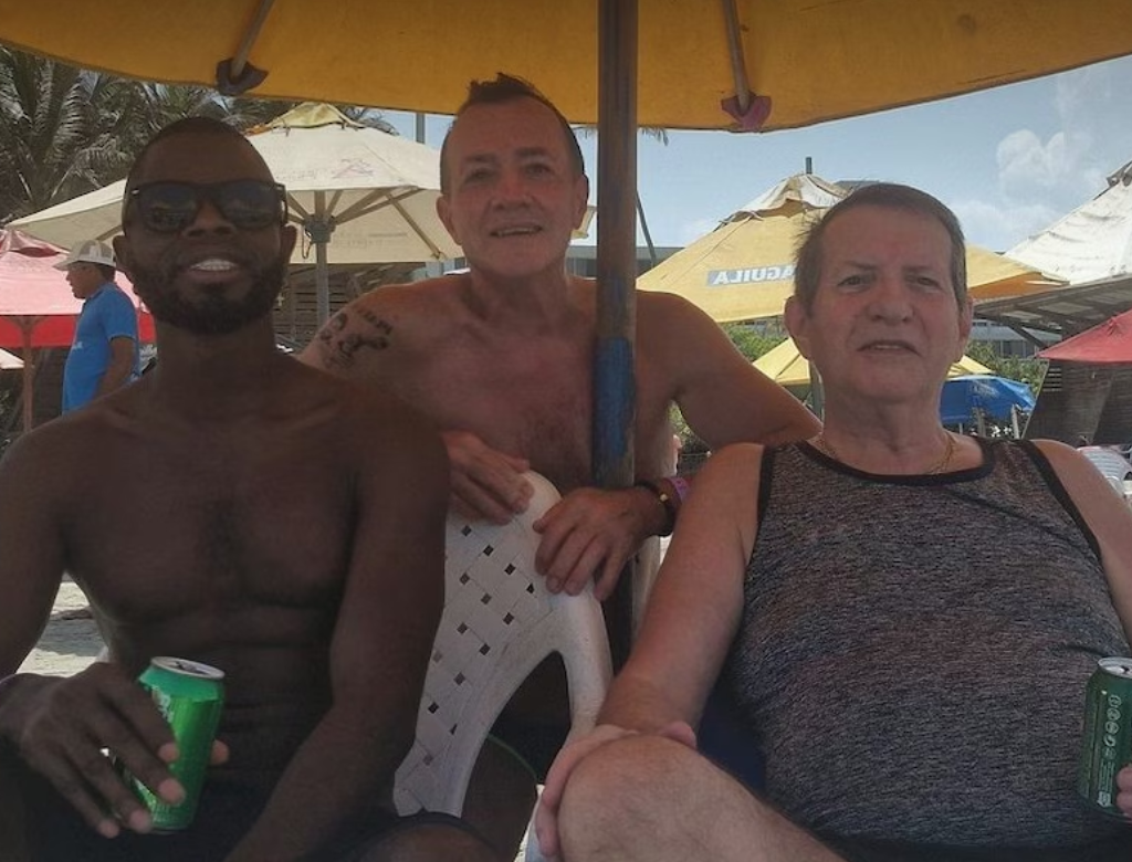 VEJA VÍDEO: Ator se grava dançando após matar casal gay
