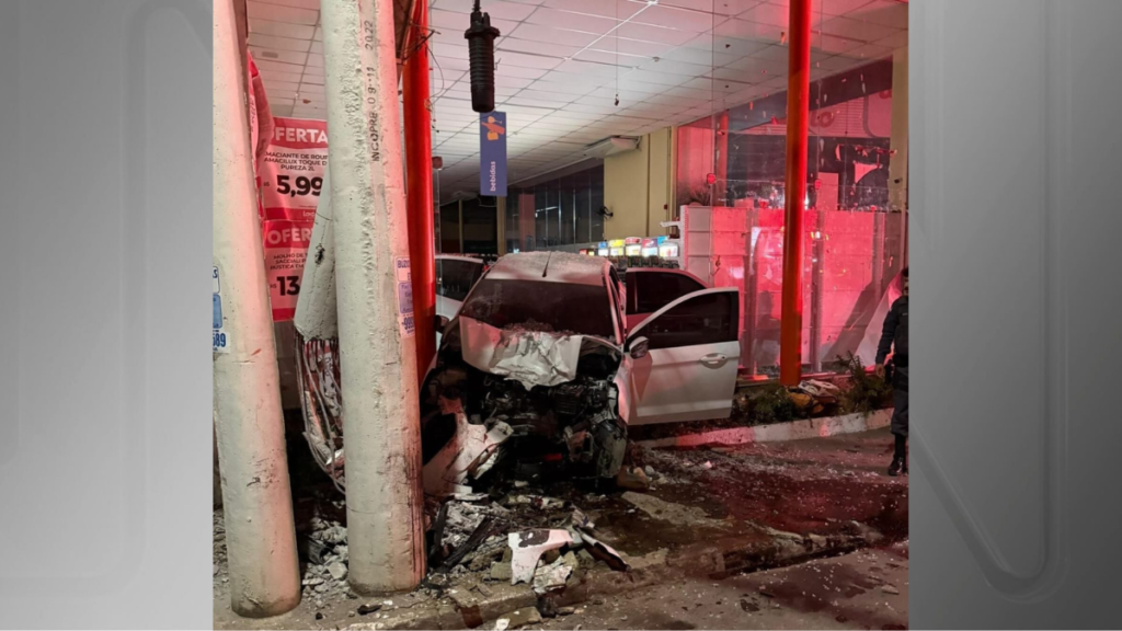 Carro invade mercado e deixa uma vítima no Espírito Santo; Veja vídeo!