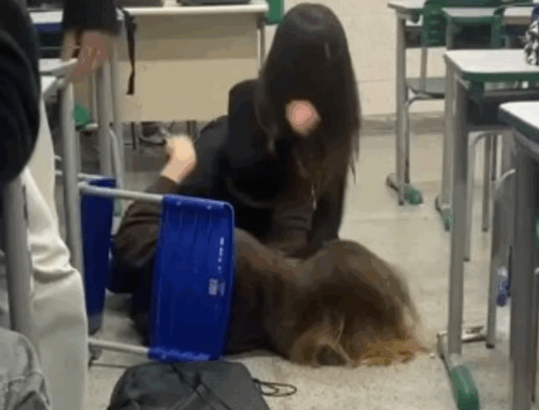 VEJA VÍDEO: Menina que levou tesourada na escola revela motivo da briga ...
