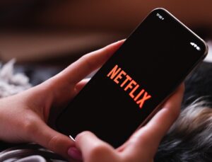 Disney amplia acordo com a Netflix e leva séries e filmes ao catálogo; veja a lista