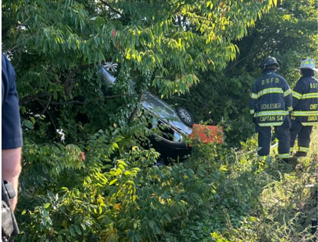 Carro sobrevoando rodovia (Foto: Reprodução Tiktok)