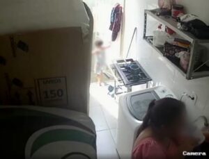 Menina de 2 anos puxa fogão em creche e sofre queimaduras; veja VÍDEO