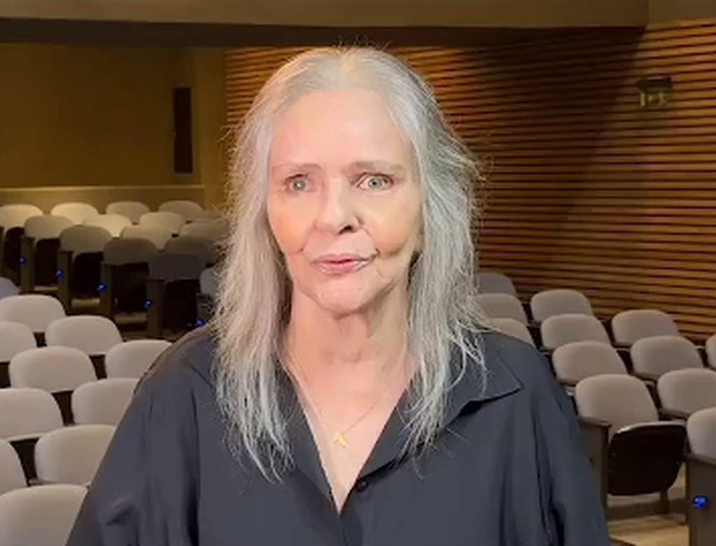 Morre a cantora Angela Ro Ro, aos 75 anos