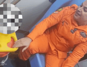 Bombeiro canta para acalmar idosa em crise dentro de ambulância; Veja Vídeo