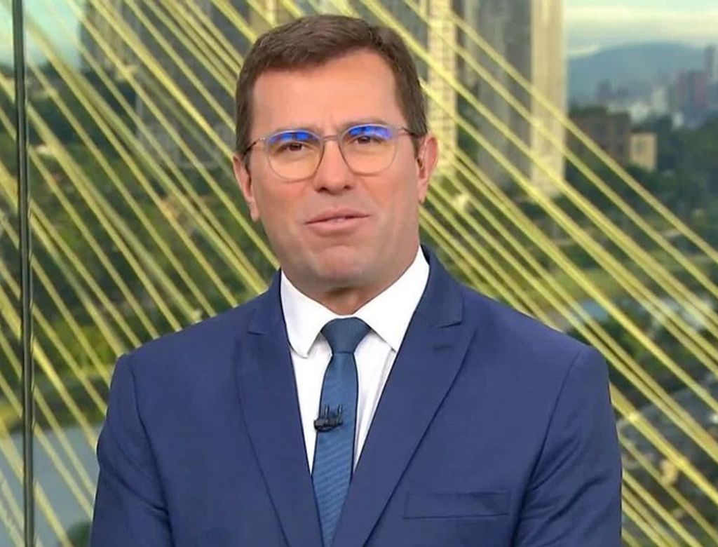 Rodrigo Bocardi se pronuncia após saída do SBT e rebate acusações