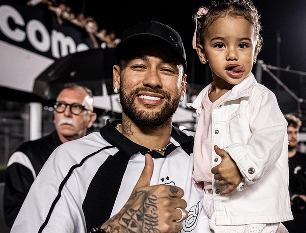 Neymar e Mavie (Foto Reprodução Redes Sociais)