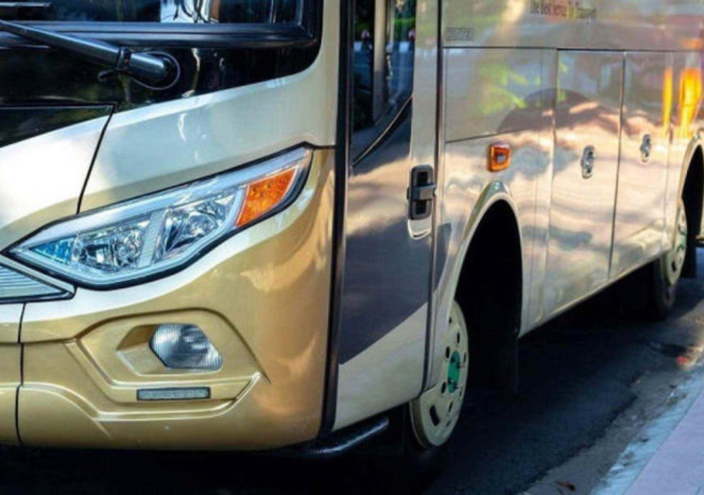 Idosa morre atropelada por ônibus em Betim; motorista diz que não percebeu impacto
