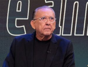 Saiba quando Galvão Bueno deve voltar a narrar no SBT após derrota do Brasil