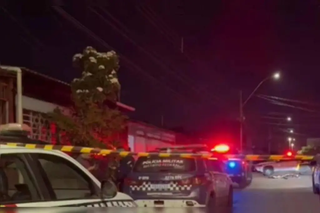 Homem é abordado por suspeitos armados e tem veículo roubado; VEJA VÍDEO!