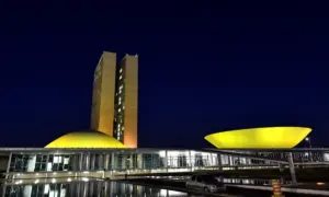 Mulheres ocupam Câmara dos Deputados e cobram votação contra misoginia