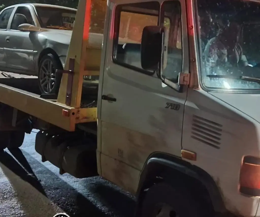 Criança de 10 anos dirige carro e foge da polícia; VEJA VÍDEO!