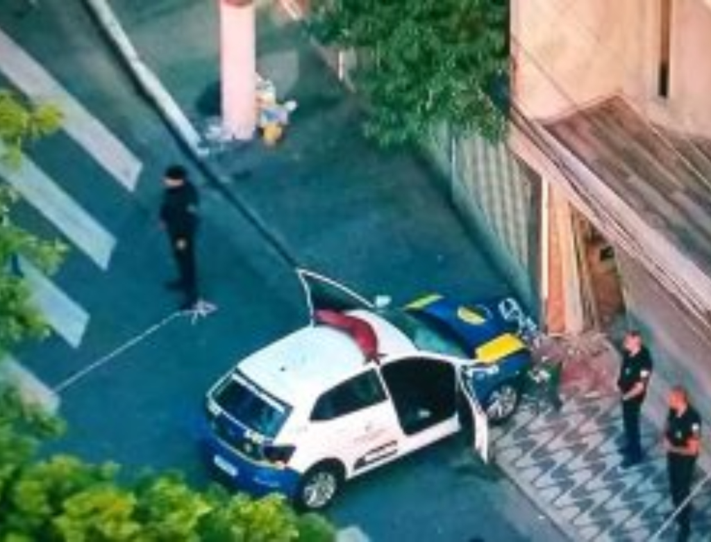 Idosa morre após ser atingida por viatura da GCM durante perseguição no ABC Paulista; veja vídeo