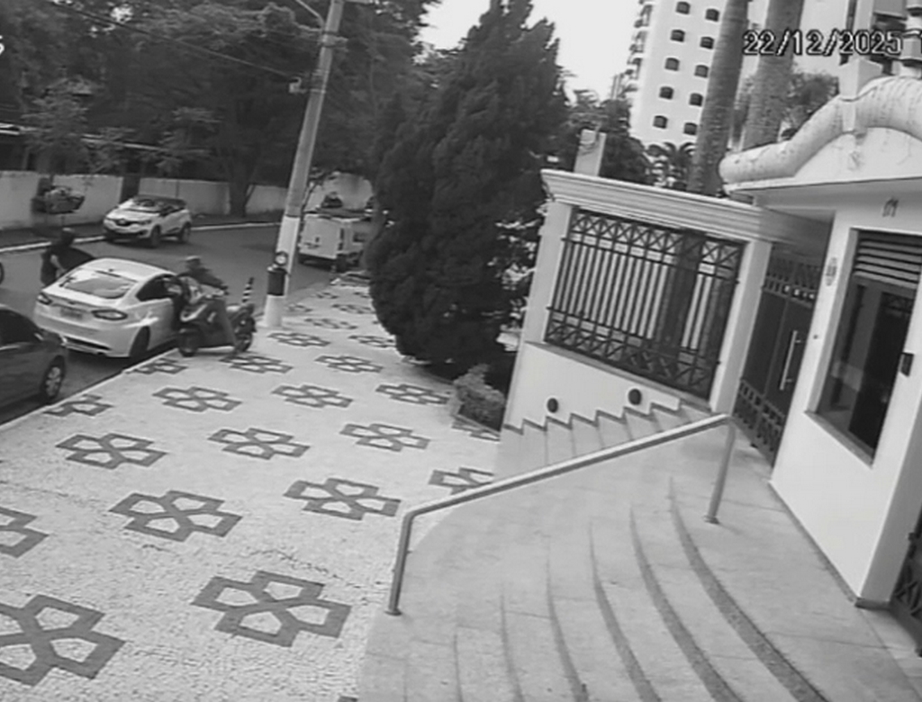 PM da reserva é atingido por disparo durante tentativa de roubo; VEJA VÍDEO
