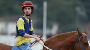 Jóquei de 16 anos morre após queda em corrida no Rio de Janeiro; VEJA NOVO VÍDEO DIVULGADO!