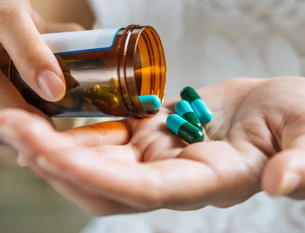Conselho Federal de Enfermagem autoriza prescrição de antibióticos por enfermeiros; entenda