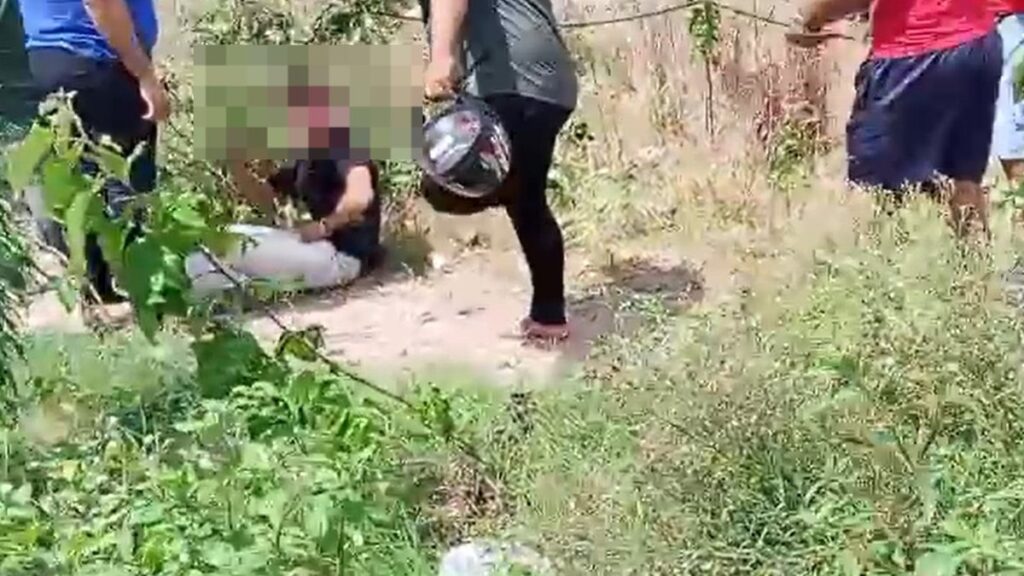 Homem é agredido por populares após tentar assaltar mulher; VEJA VÍDEO!