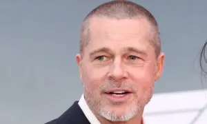 Mulher acredita se relacionar com Brad Pitt e espera ator no RS; VEJA VÍDEO