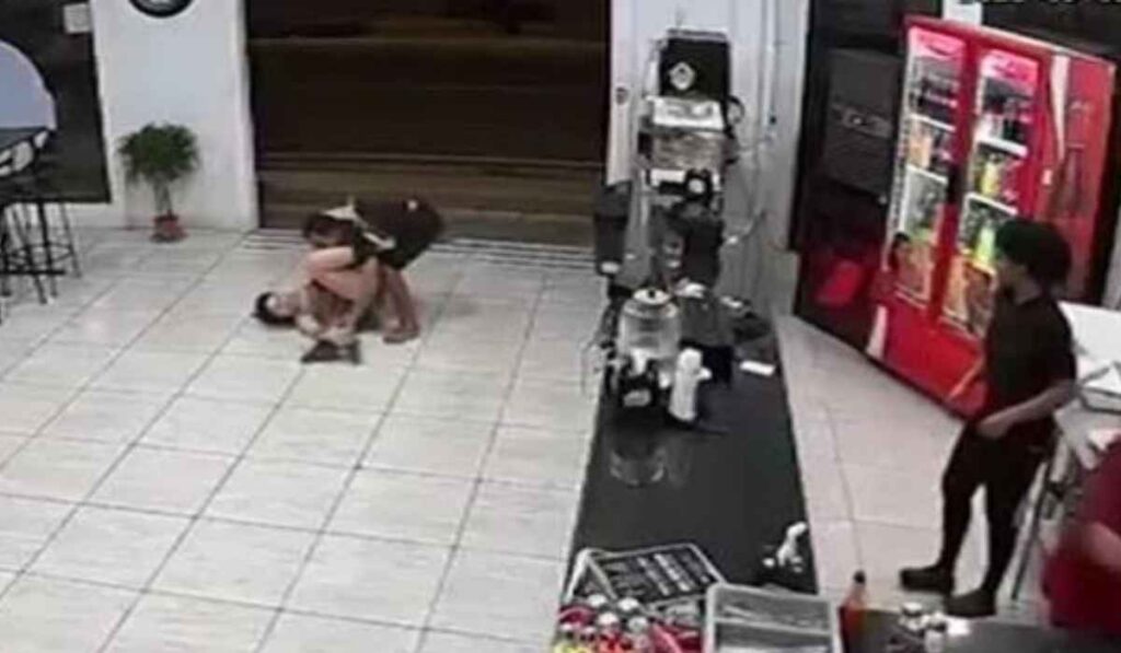 Mulher enfrenta assaltante e aplica golpe de jiu-jítsu em restaurante; VEJA VÍDEO!
